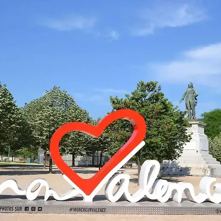 1. Proche Du Centre Et Gare