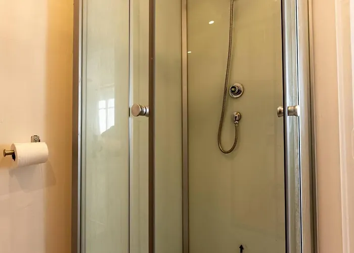 1. Proche Du Centre Et Gare Apartman *